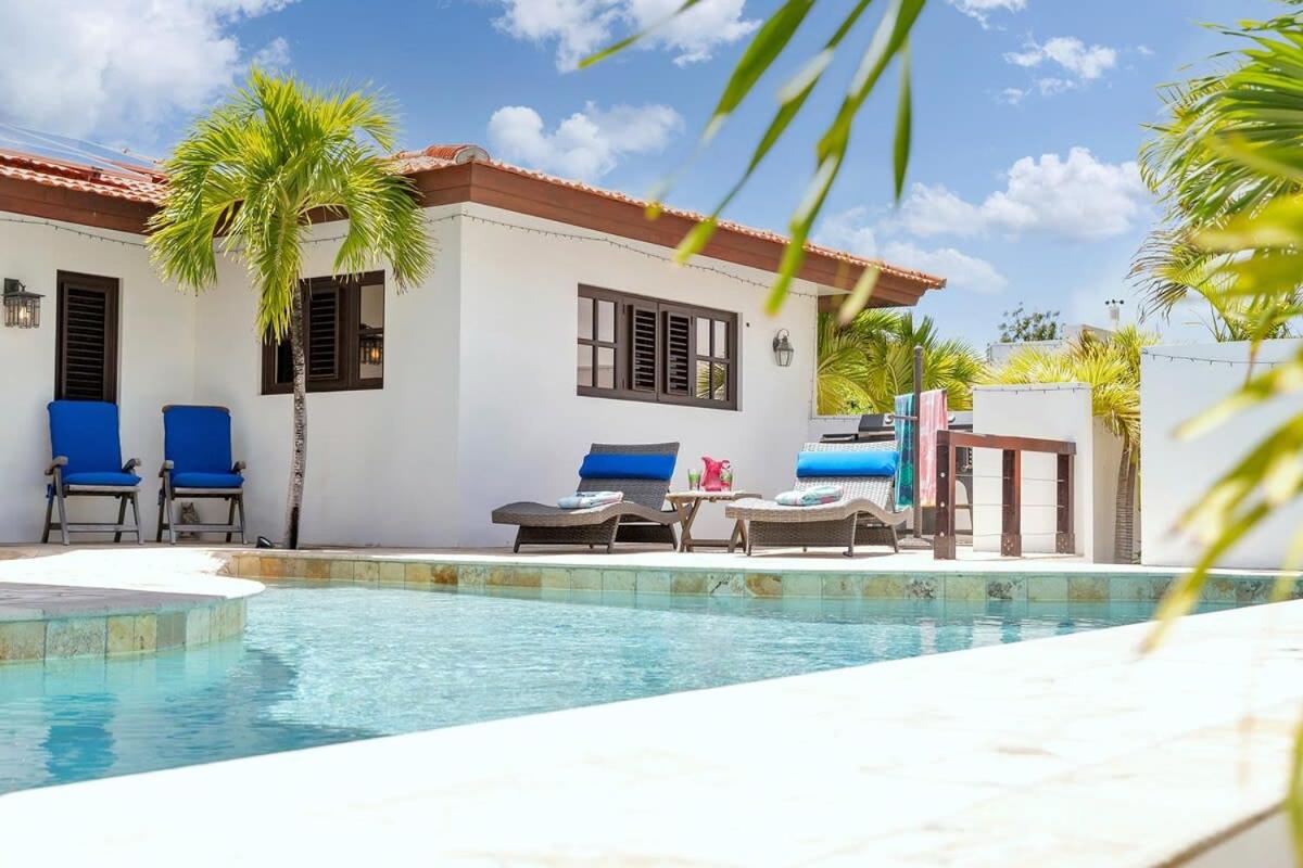Casa Bunita Bista with Pool and Great Views