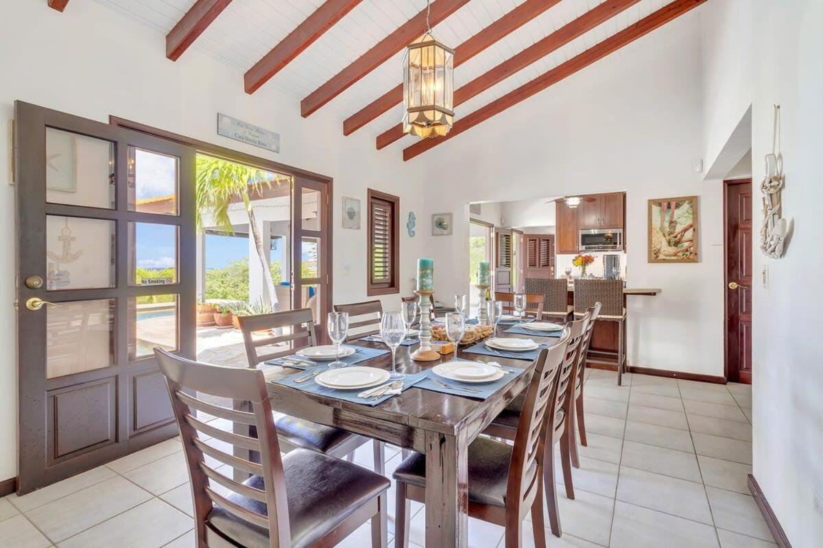 Casa Bunita Bista with Pool and Great Views