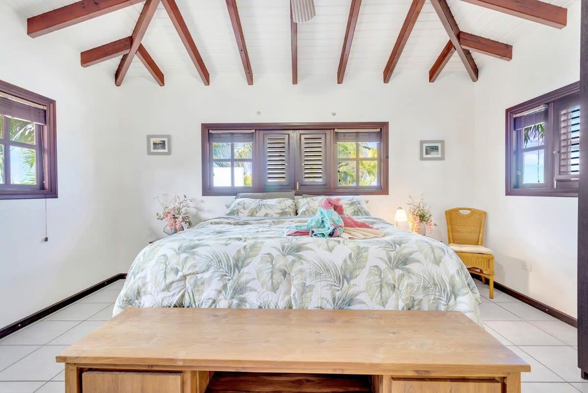 Casa Bunita Bista with Pool and Great Views