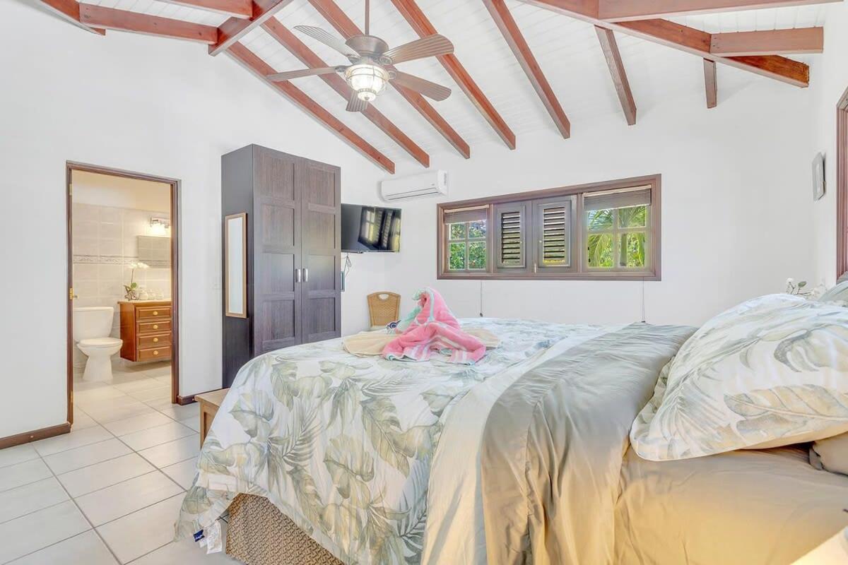 Casa Bunita Bista with Pool and Great Views