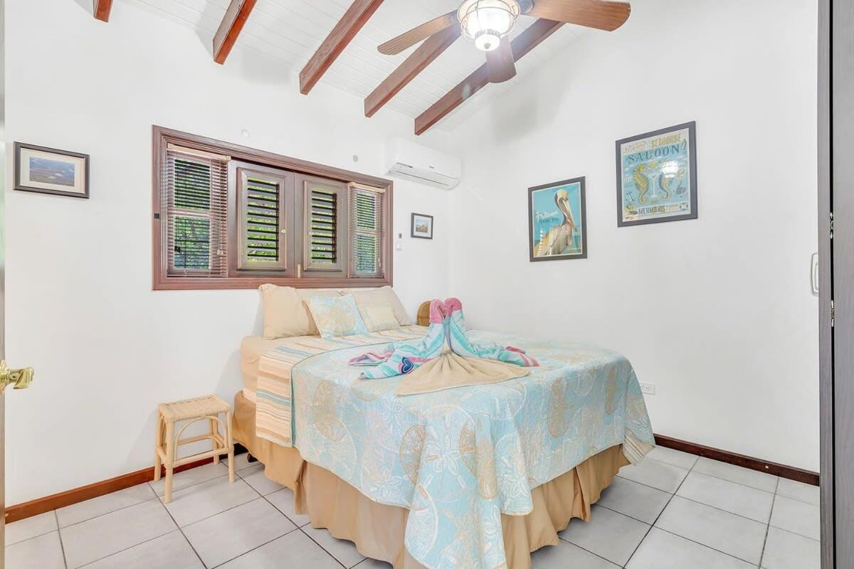 Casa Bunita Bista with Pool and Great Views