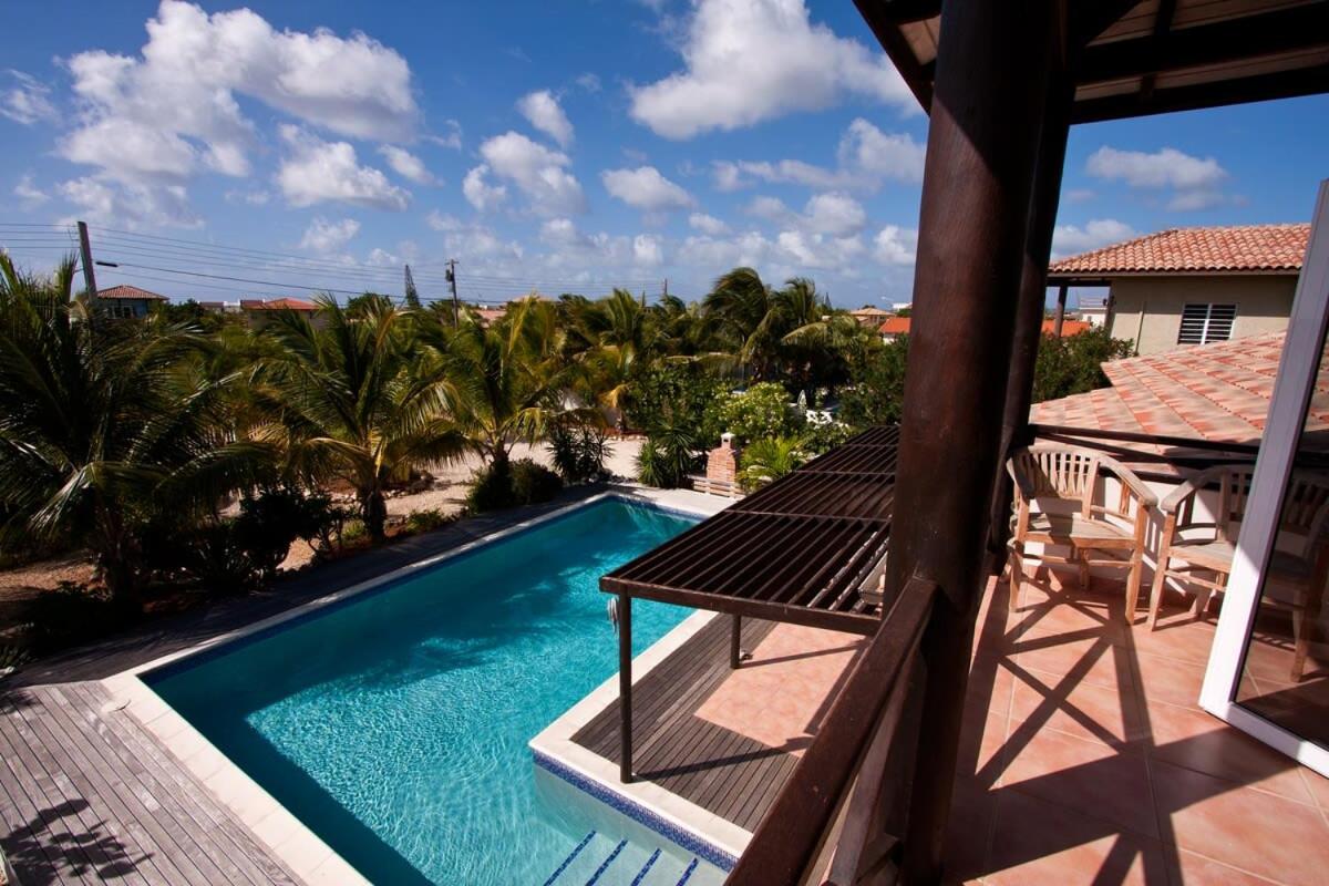 Kas Vis with Private Pool in Upscale Punt Vierkant