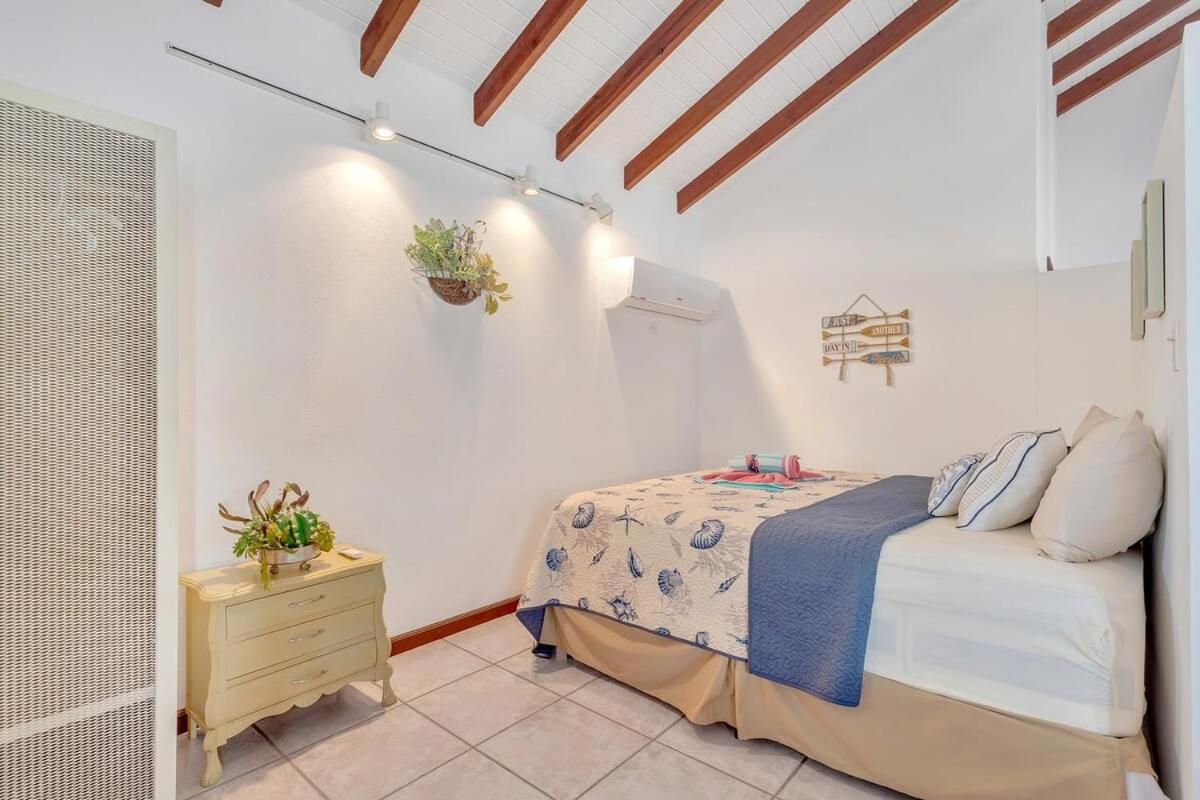 Casa Bunita Bista with Pool and Great Views