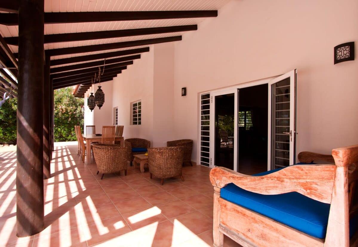 Kas Vis with Private Pool in Upscale Punt Vierkant