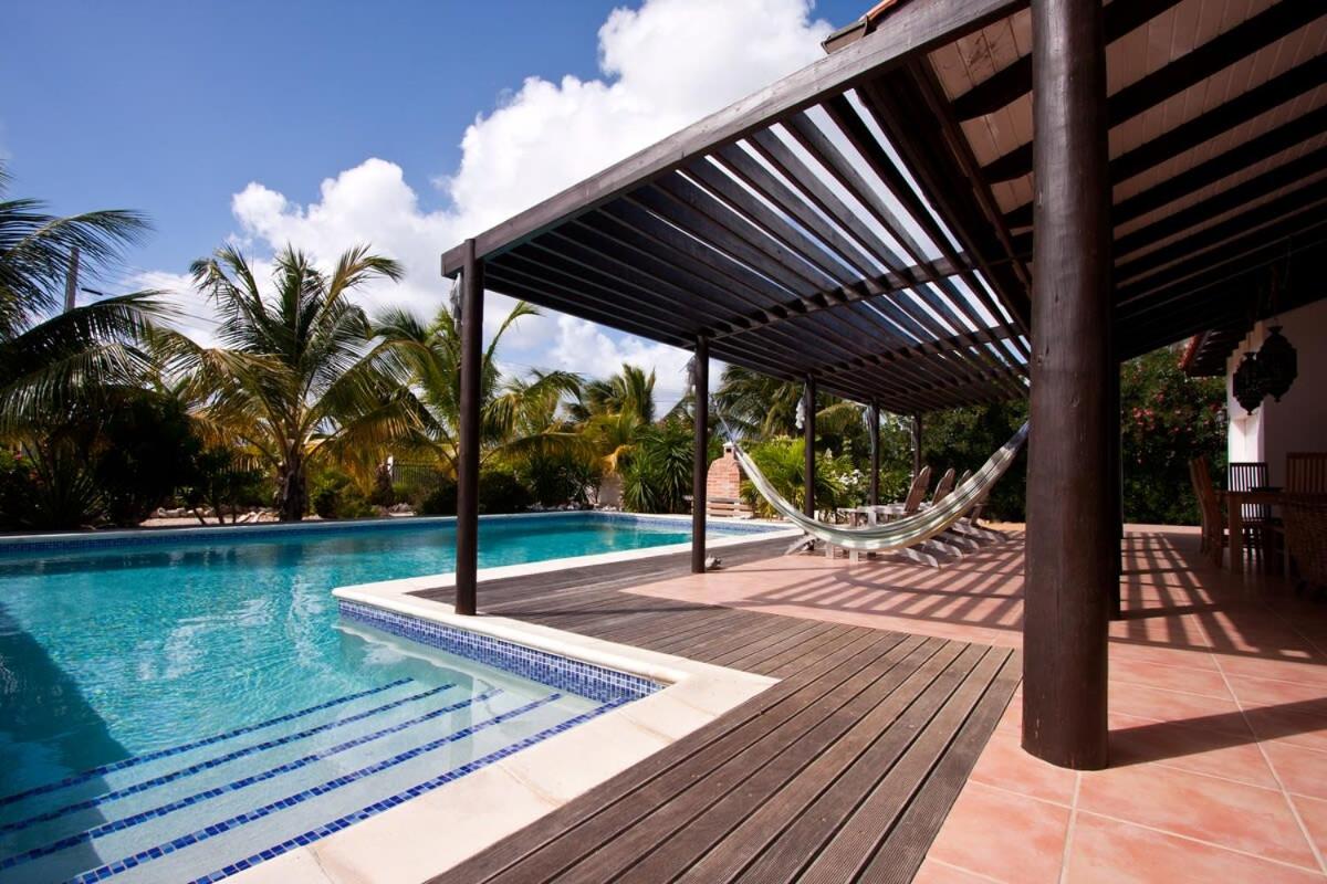 Kas Vis with Private Pool in Upscale Punt Vierkant