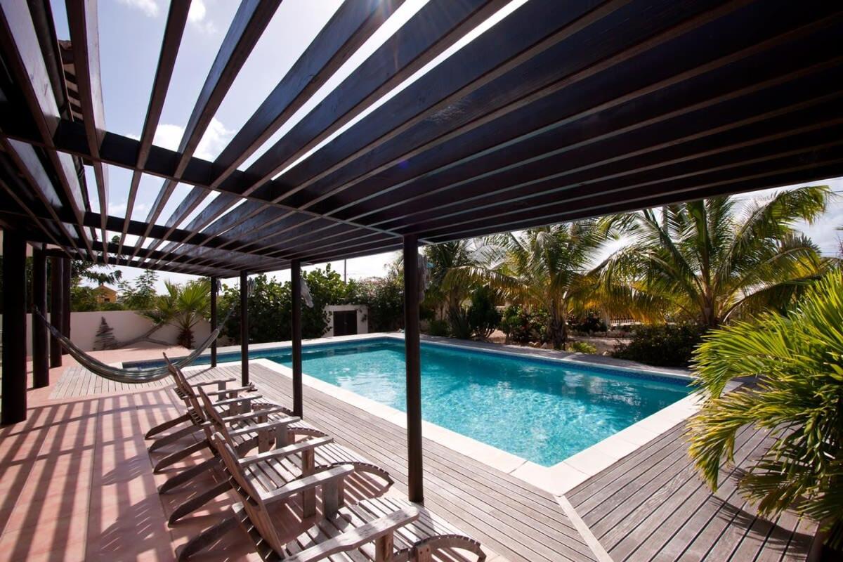 Kas Vis with Private Pool in Upscale Punt Vierkant