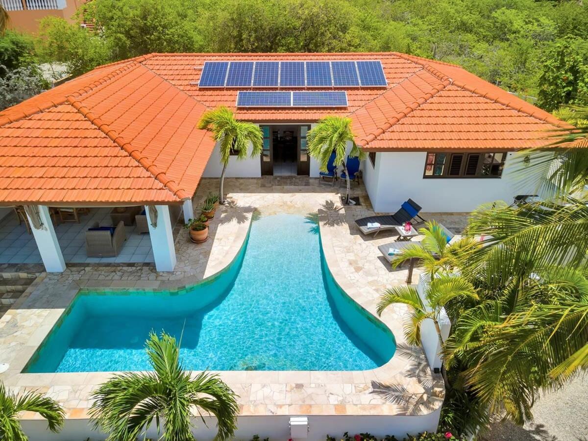 Casa Bunita Bista with Pool and Great Views