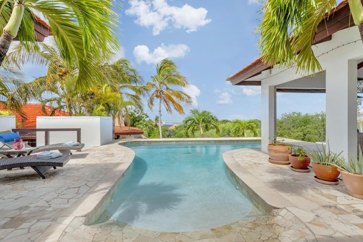 Casa Bunita Bista with Pool and Great Views