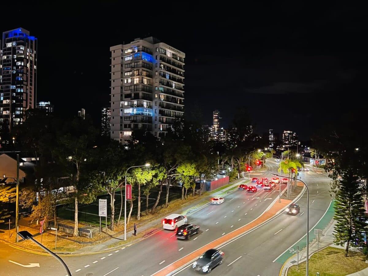 New 2BR Apt Prime Loc Stone's Throw from Train Stn
