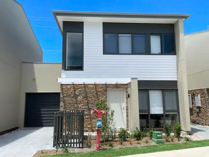 Stunning 3BR in Serene Loc Varied Amenities BBQ