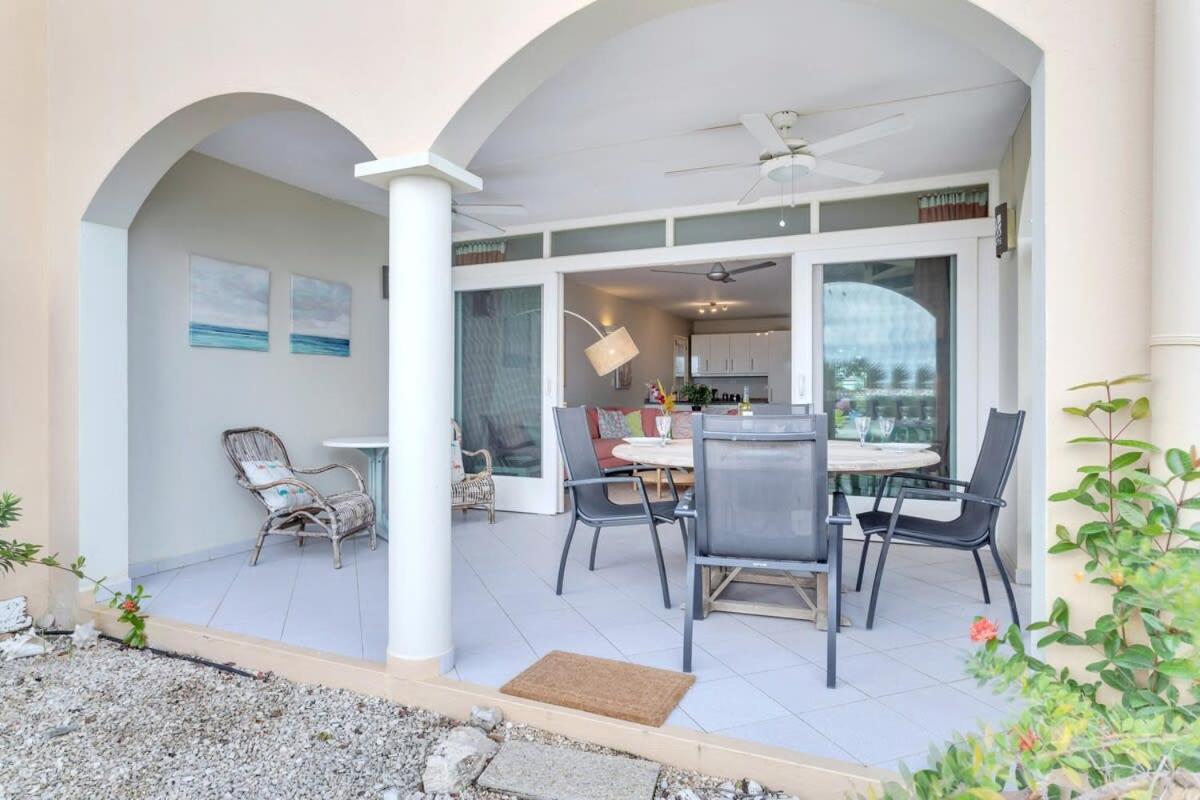 Port Bonaire Seascape A301 with Sea Views and Pool