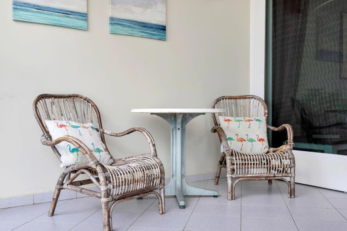 Port Bonaire Seascape A301 with Sea Views and Pool