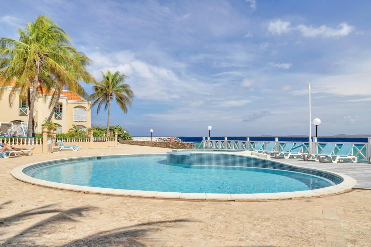 Port Bonaire Seascape A301 with Sea Views and Pool