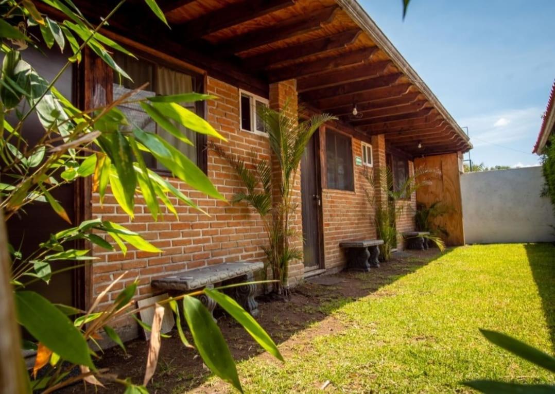 Hotel Villas Mariposas - Image 1