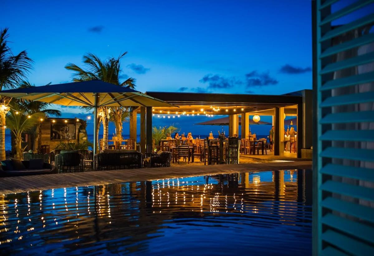 Delfins Sunset at the most Beautiful Beach Resort