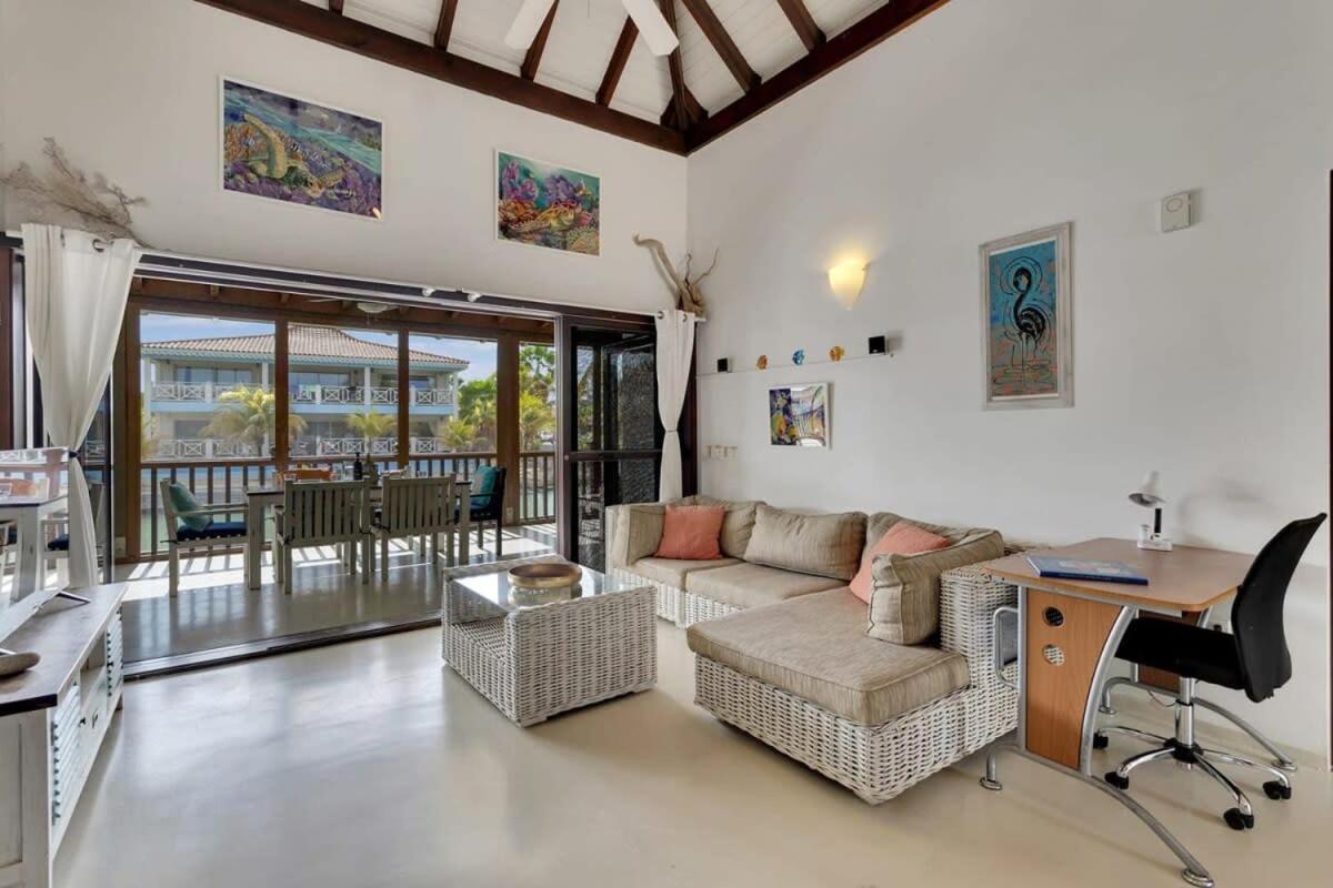 Casa de las Brisas in Waterlands Village