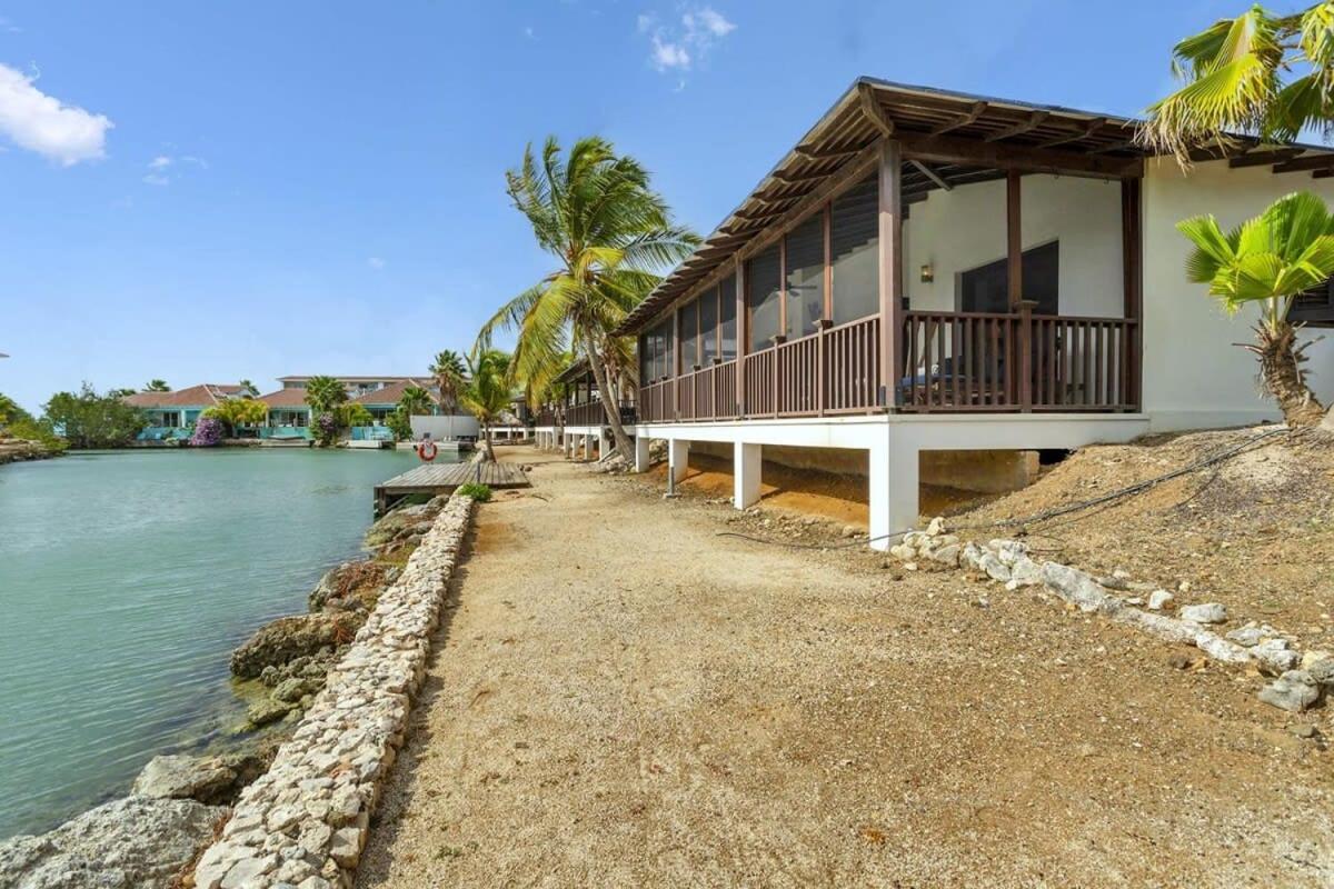 Casa de las Brisas in Waterlands Village