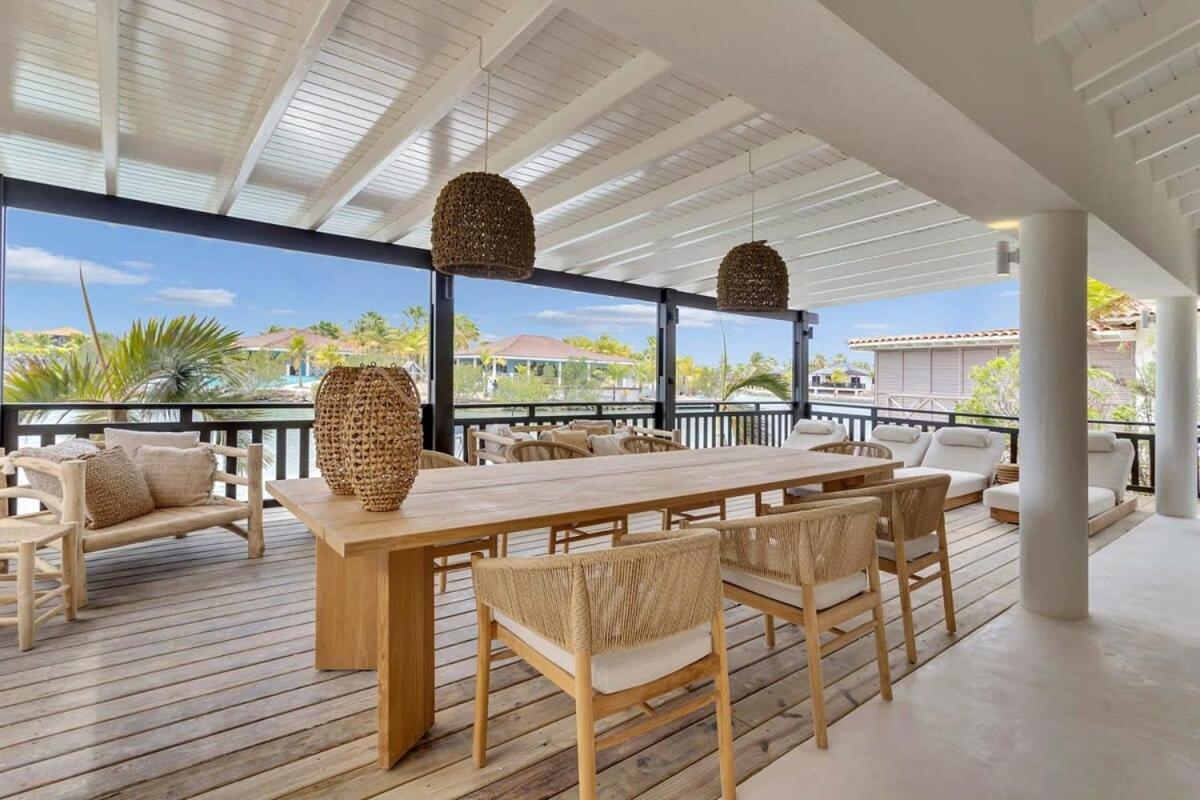 Coral Laguna in Laguna Marina