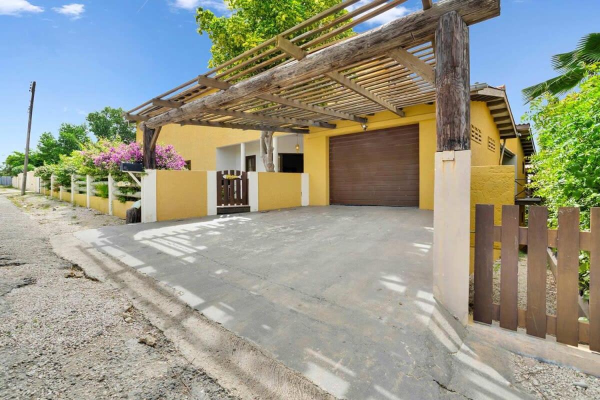 Villa Kromboon with an amazing sea view