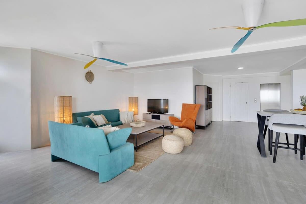 Playa Lechi Penthouse with full Ocean View