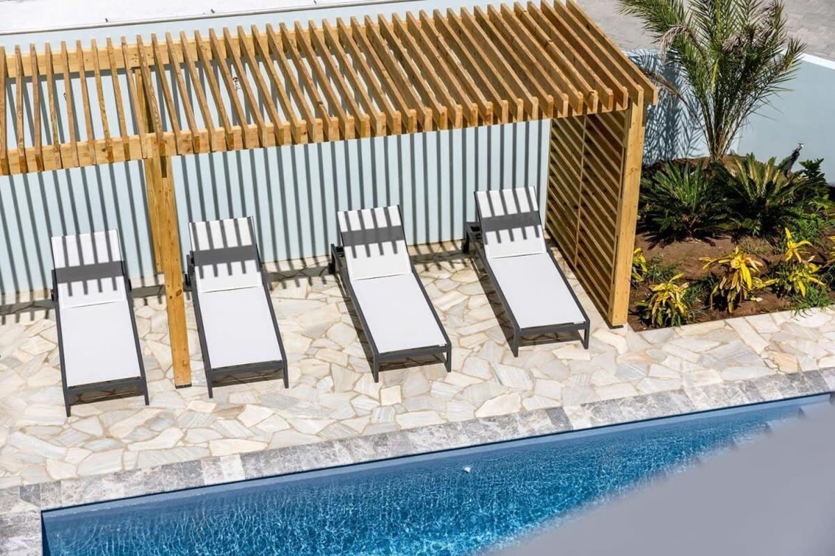 Kas Ariba with pool and Laguna Marina View