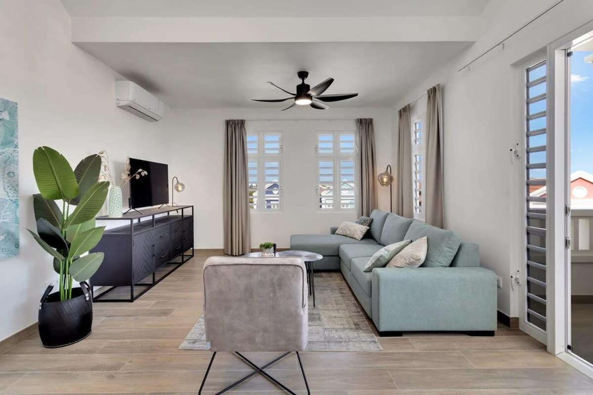 Laguna Breeze with Laguna Marina View