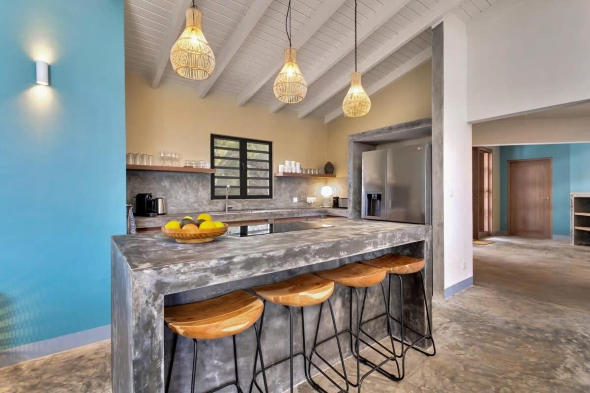 Villa Heros Sabadeco with Stunning Sea View