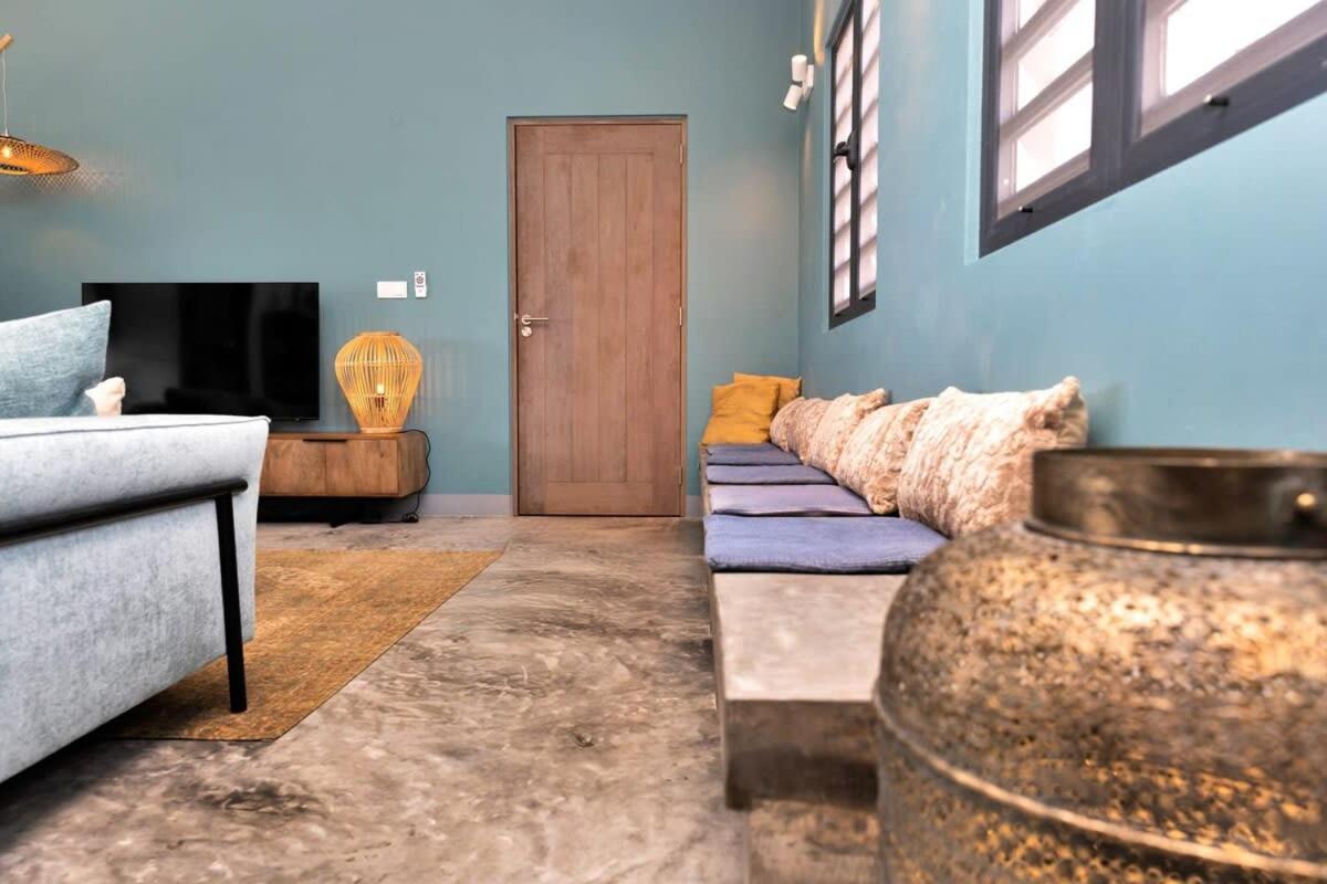 Villa Heros Sabadeco with Stunning Sea View