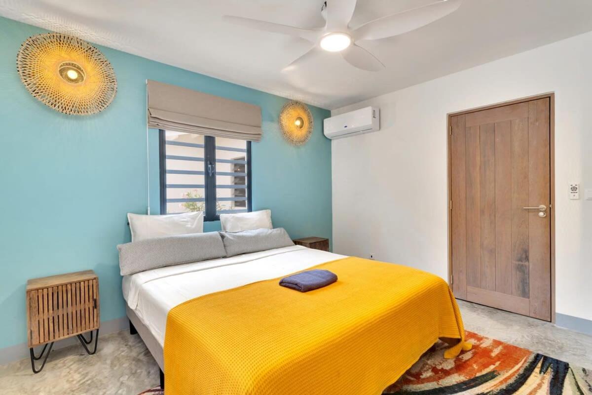 Villa Heros Sabadeco with Stunning Sea View