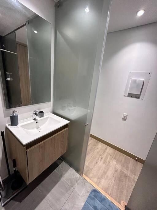 Vitra art, Hermoso Apartamento Amoblado en Chapinero