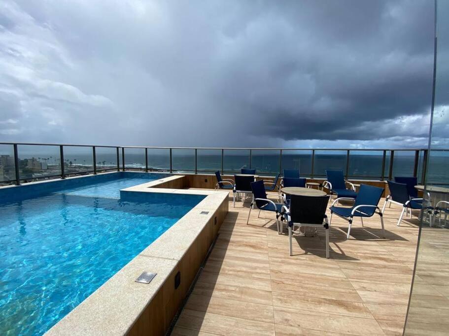 Estúdio c/ bela vista panorâmica em Costa Azul