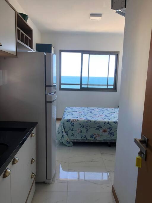 Estúdio c/ bela vista panorâmica em Costa Azul
