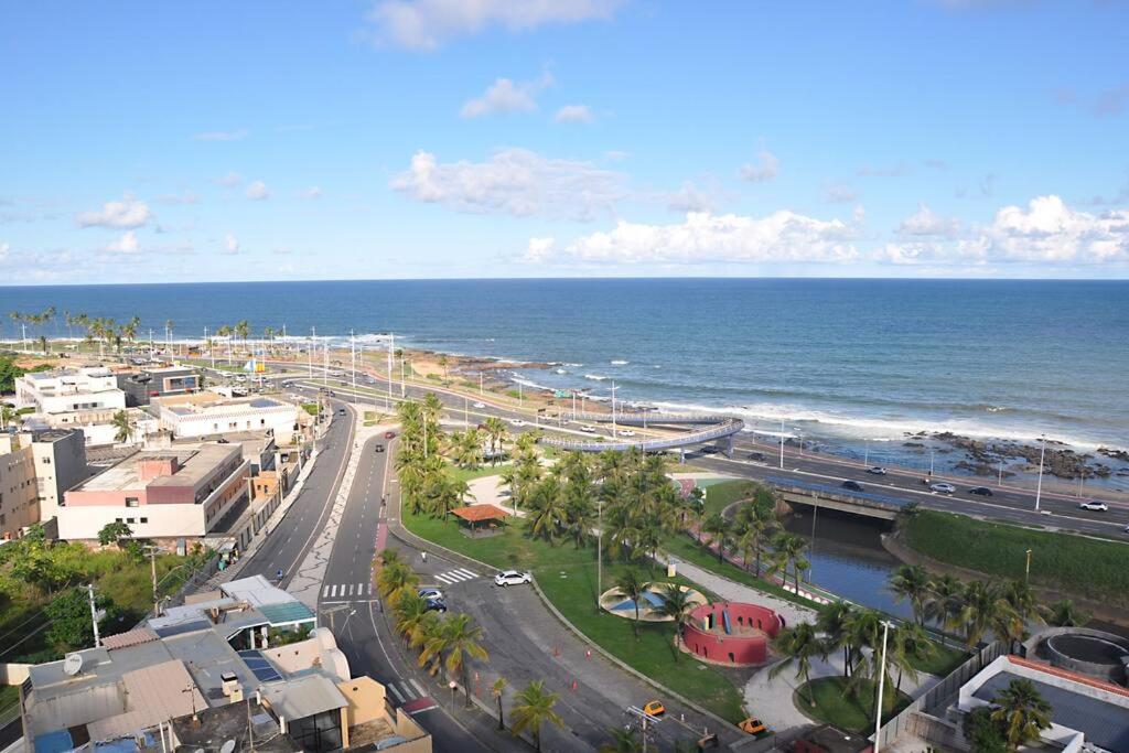 Estúdio c/ bela vista panorâmica em Costa Azul