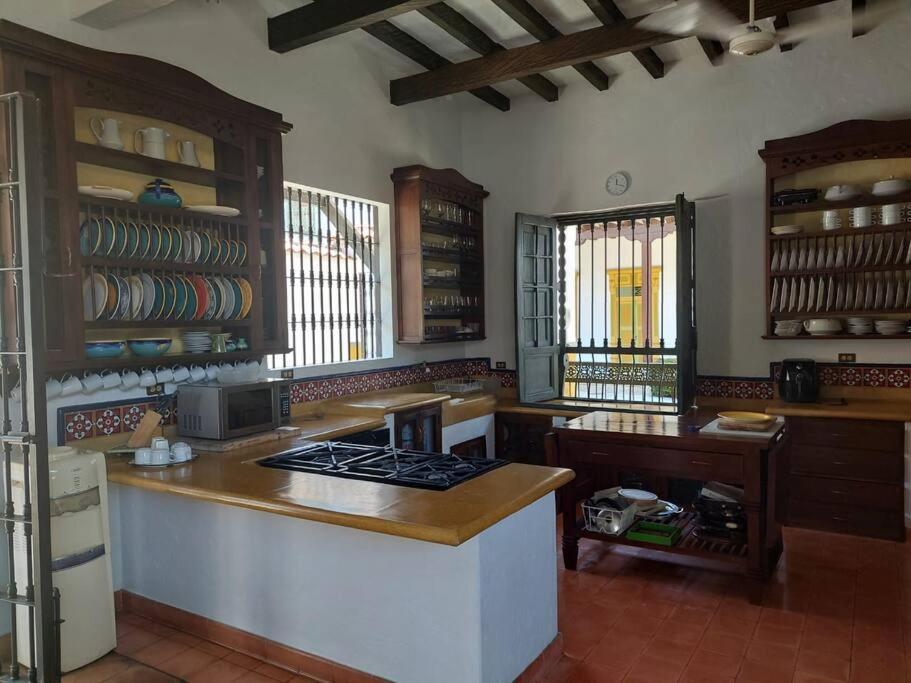 Casa en Cauca Viejo con piscina, Jacuzzi y turco
