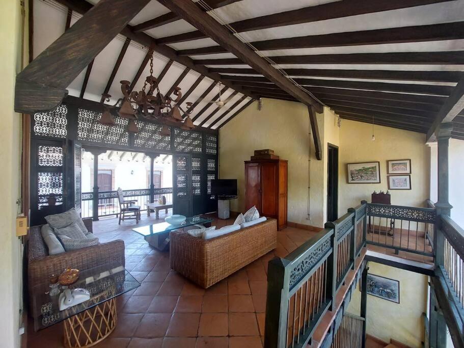 Casa en Cauca Viejo con piscina, Jacuzzi y turco