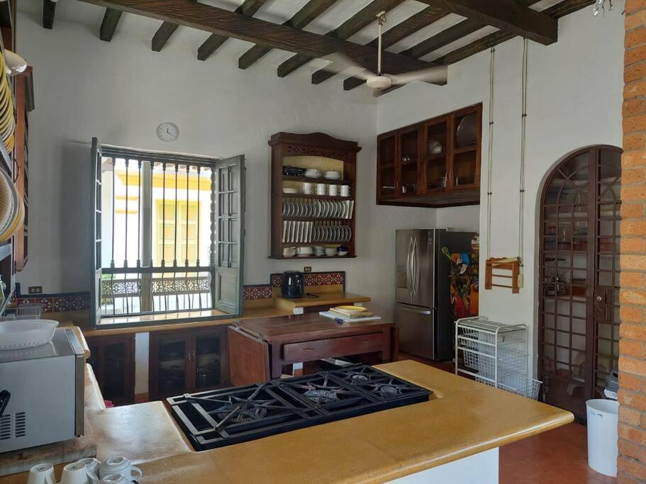 Casa en Cauca Viejo con piscina, Jacuzzi y turco