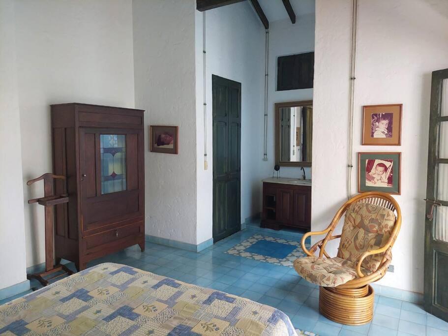 Casa en Cauca Viejo con piscina, Jacuzzi y turco