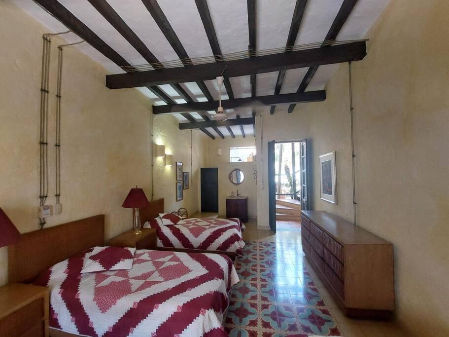 Casa en Cauca Viejo con piscina, Jacuzzi y turco