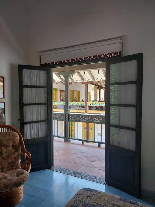 Casa en Cauca Viejo con piscina, Jacuzzi y turco