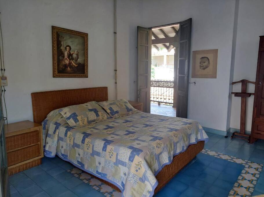 Casa en Cauca Viejo con piscina, Jacuzzi y turco