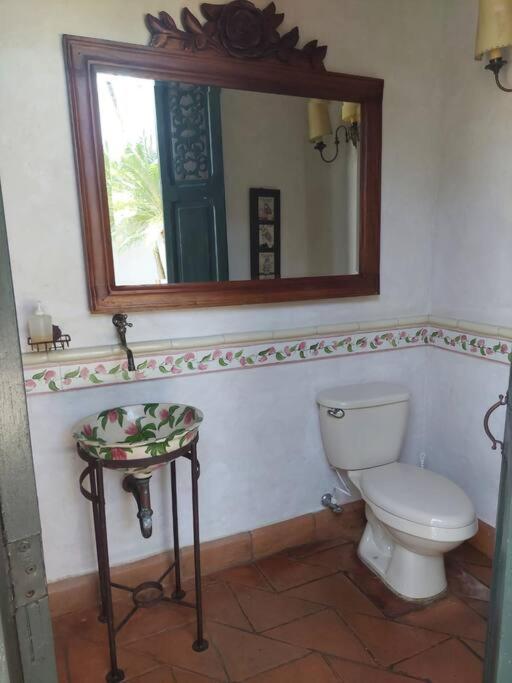 Casa en Cauca Viejo con piscina, Jacuzzi y turco