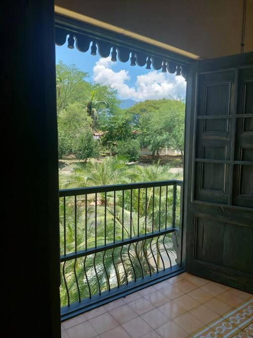 Casa en Cauca Viejo con piscina, Jacuzzi y turco