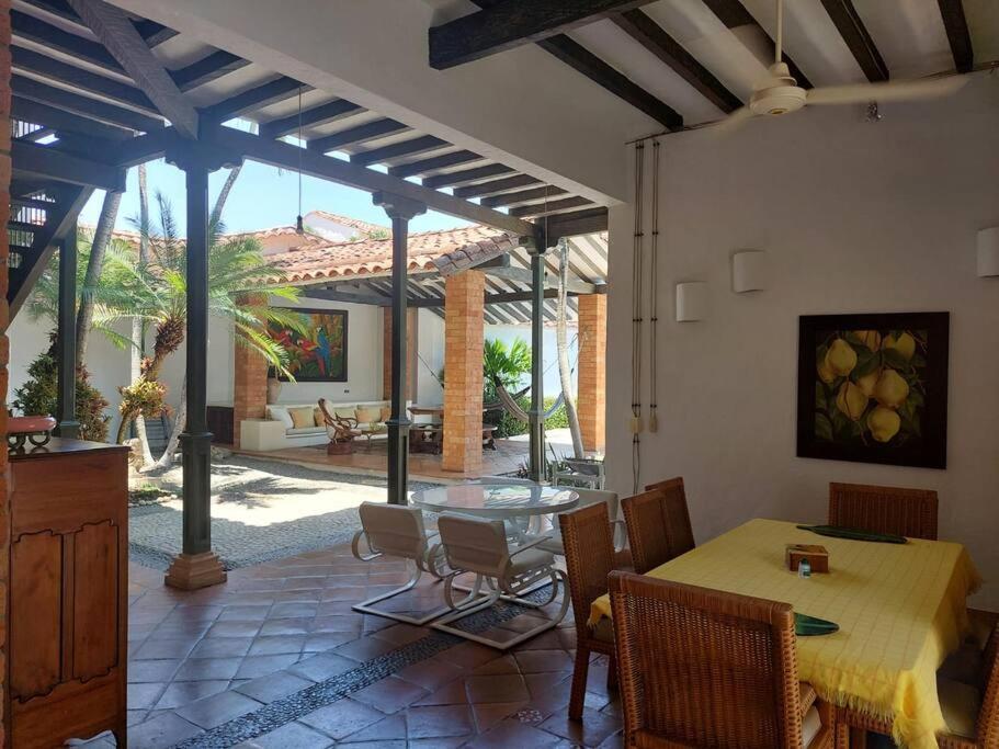 Casa en Cauca Viejo con piscina, Jacuzzi y turco