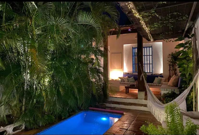 Casa colonial en el exclusivo Alto del Rosario