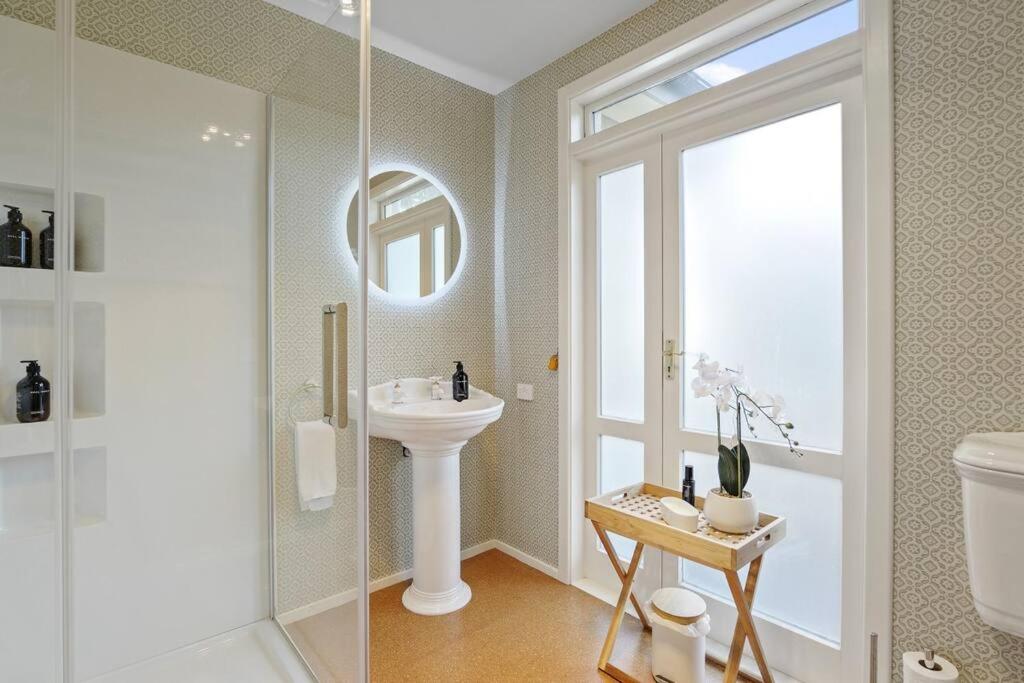 Parkside Oasis - Merivale view 2