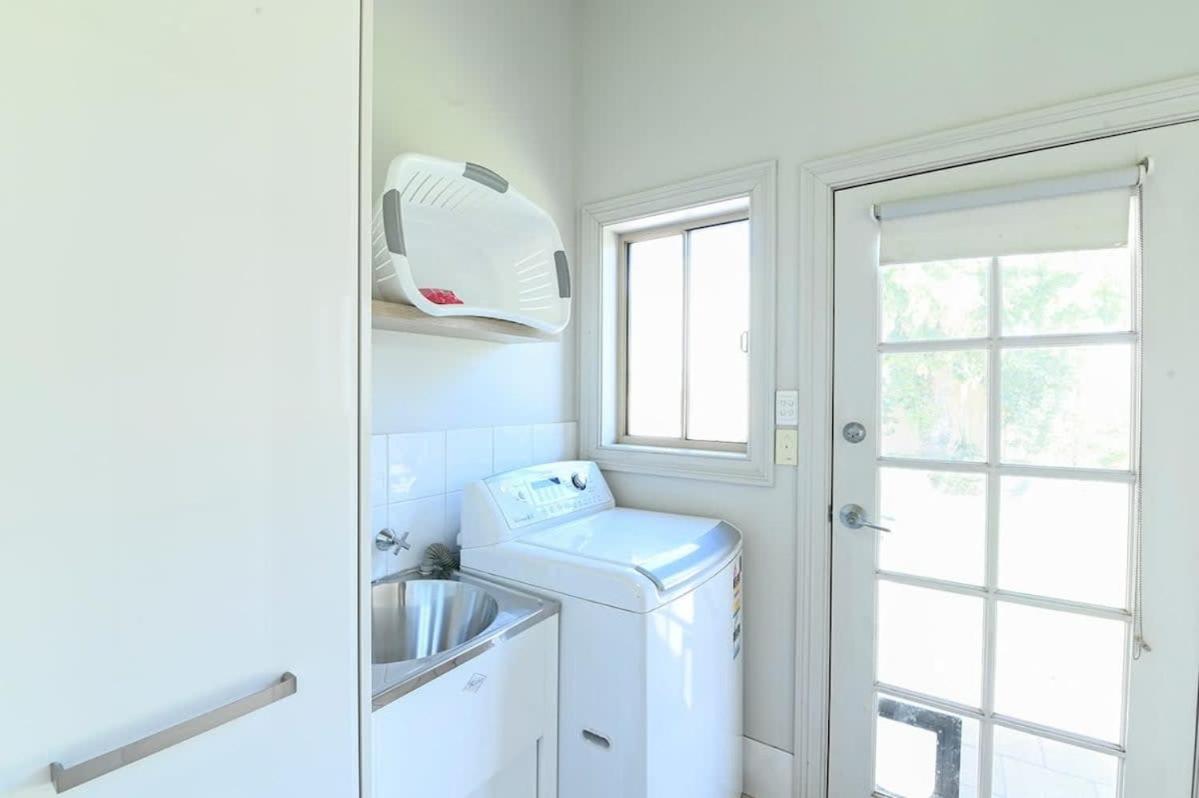 Darling St - Charming CBD Abode