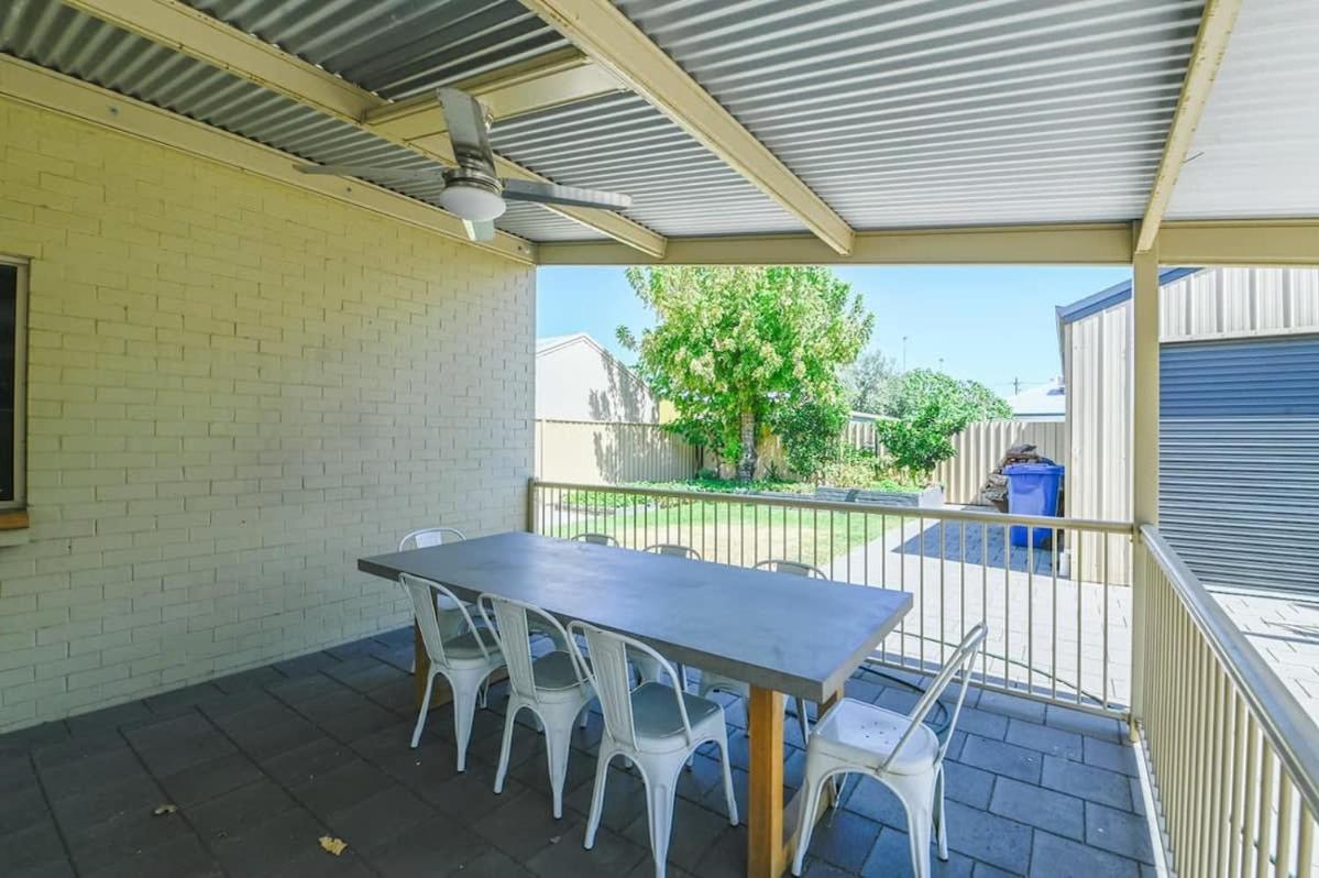 Darling St - Charming CBD Abode