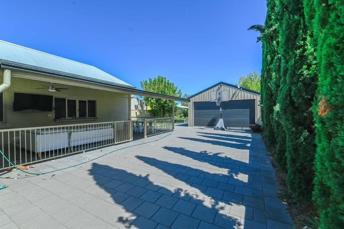 Darling St - Charming CBD Abode
