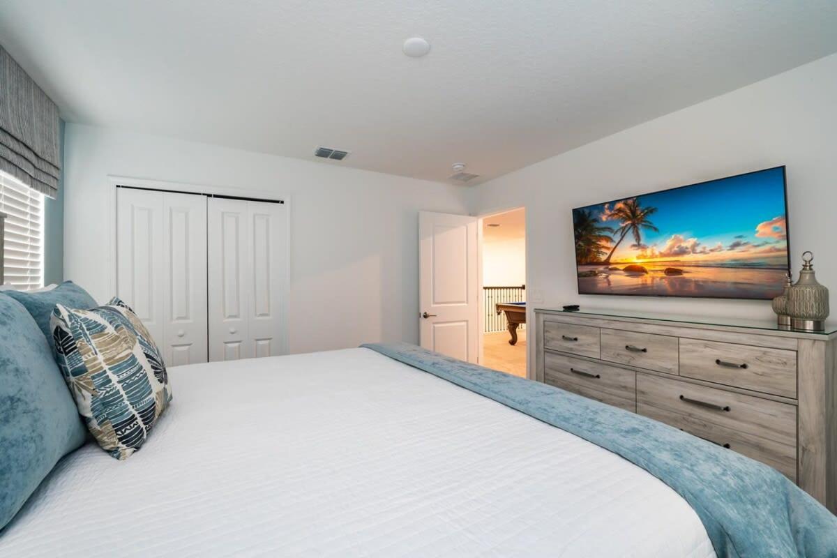 Amazing 8br villa w theme rms game room theater view 3