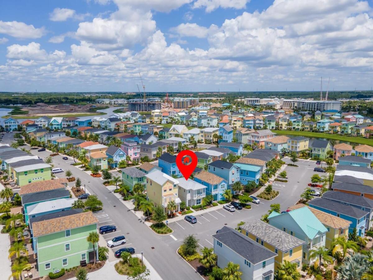 Awesome 3 br house with hot tub near Disney